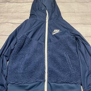 Boys Nike Blue lightweight Jacket Medium